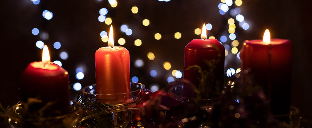 Four,Candles,Glow,On,Advent,Wreath.,Lighting,The,Fourth,Candle